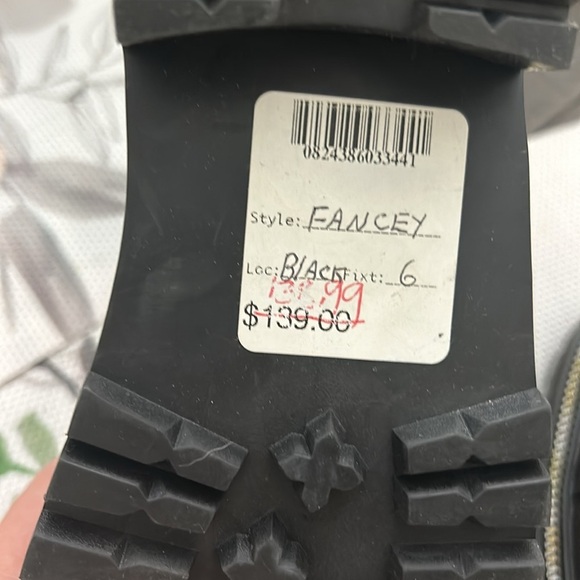 Steven New York Fancey Combat Boots Size 6. Leather upper. NWT - Picture 6 of 8